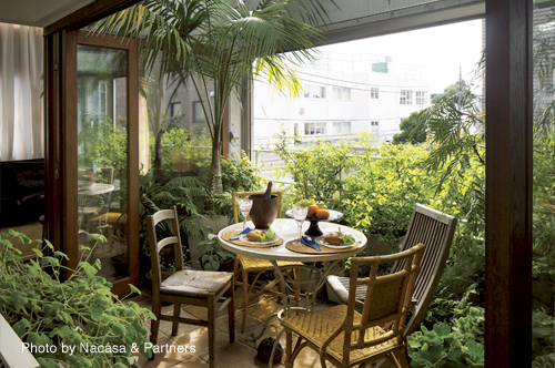 Hangai residence